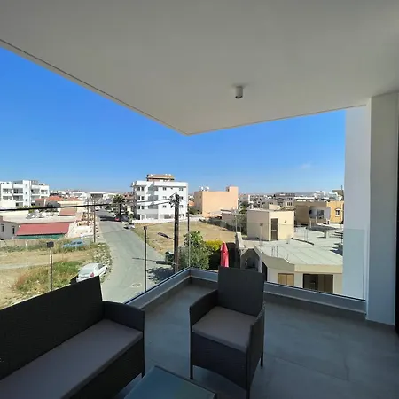 Unforgettable Experience In A Modern Apartment!