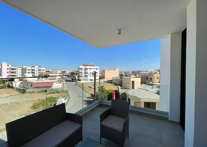 Unforgettable Experience In A Modern Apartment!