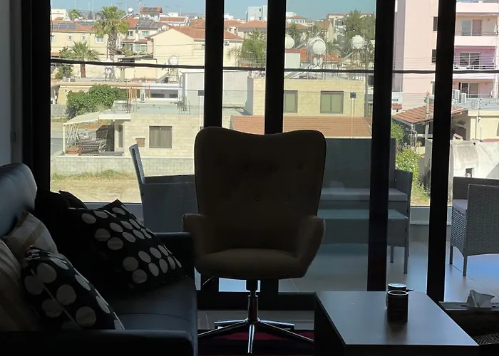 Unforgettable Experience In A Modern Apartment!