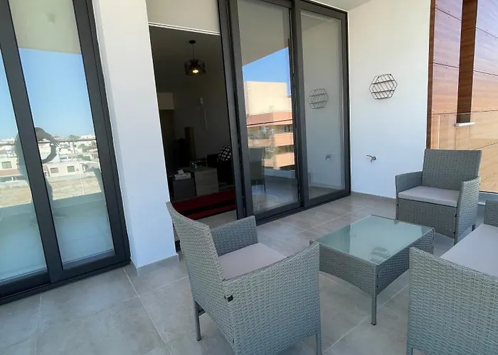 Unforgettable Experience In A Modern Apartment!